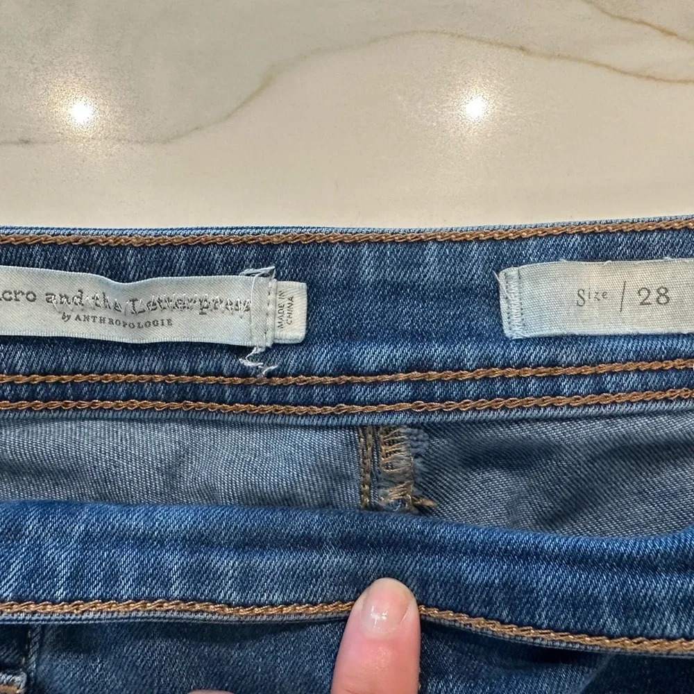 Women's Blue Jeans - Picture 4 of 5